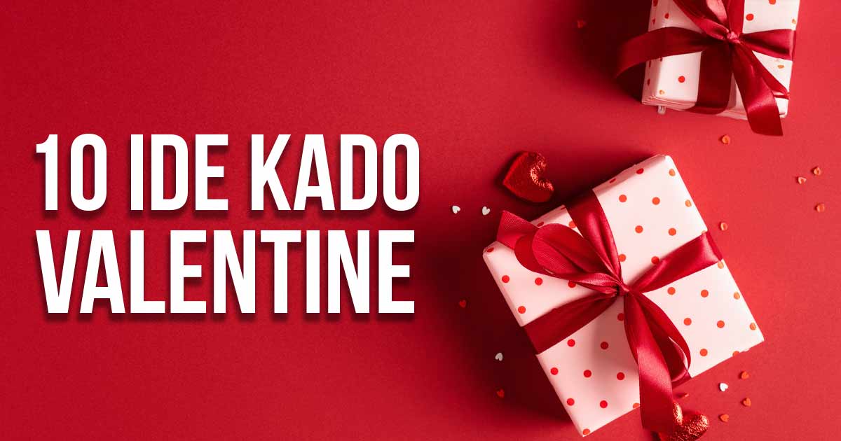 Kotak kado dengan balon hati kecil di sekitarnya sebagai ilustrasi “Ide Kado/Hadiah Valentine.”