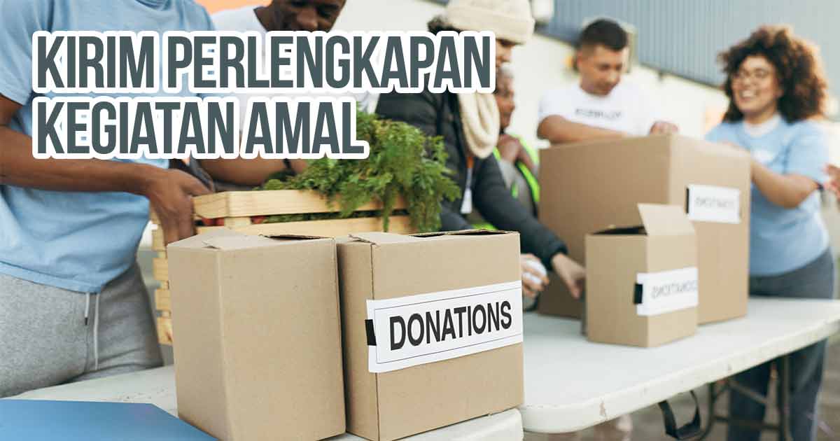 Orang-orang melakukan acara kegiatan amal sebagai ilustrasi “Kirim Perlengkapan Kegiatan Amal”.